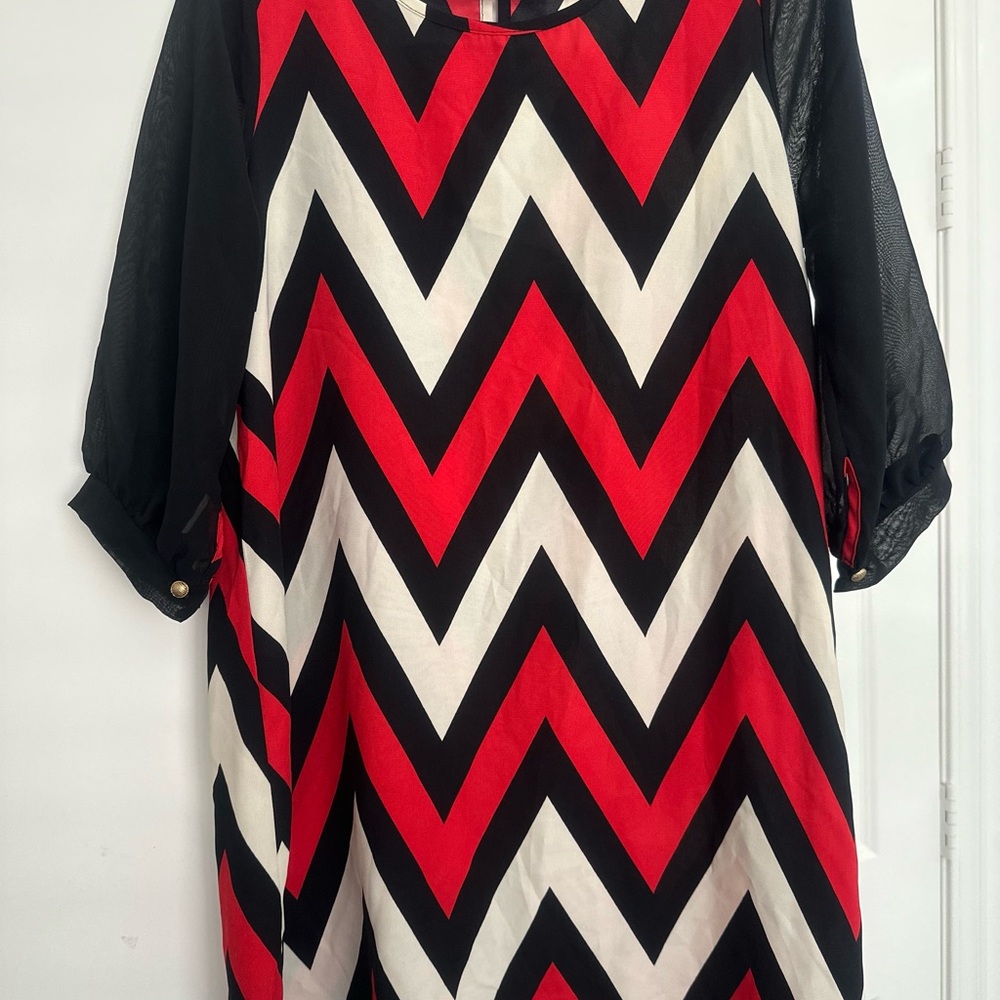 Chevron Pattern Dress with Black Sleeves